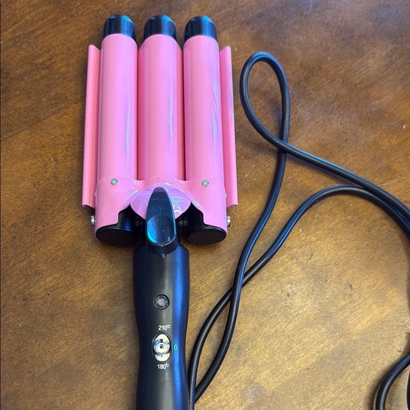 Pink & Black 3 Barrel Hair Beach Waver Curling Iron - Picture 6 of 8